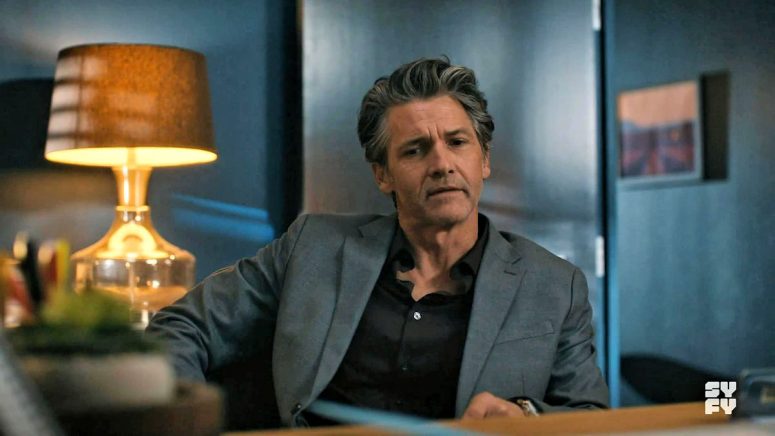 Jefferson Brown as Bob Livingston - SurrealEstate 306