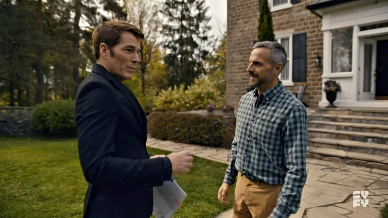 Luke (Tim Rozon) and Walter (Sergio Di Zio) - SurrealEstate