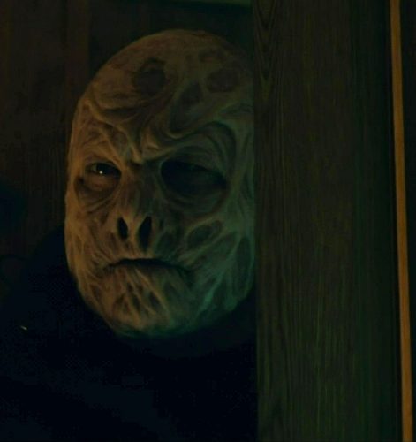 Masked intruder - Revival - 105