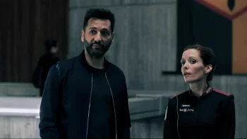 Cas Anvar as Alex Kamal and Lara Jean Chorostecki as Lieutenant Babbage - The Expanse