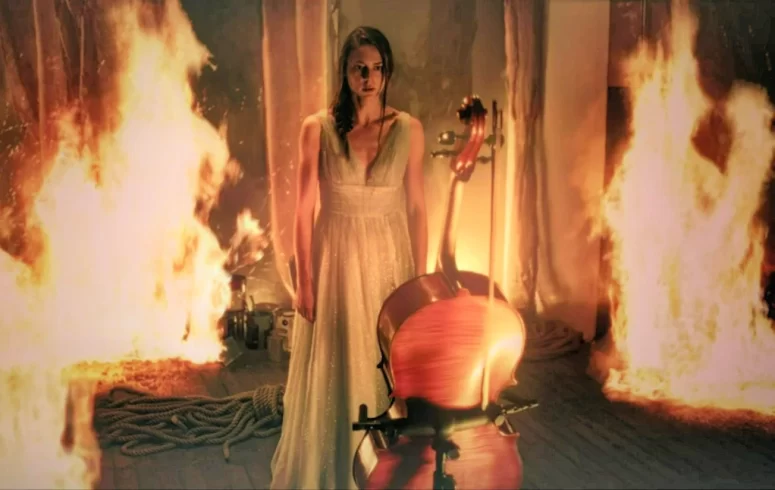 The opening scene - part of Janis dream montage