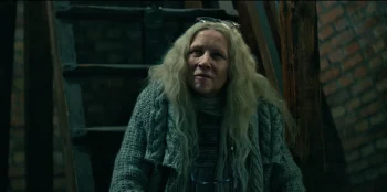 Anna Krigsvoll as Esther Johanne Tiller - Troll 2