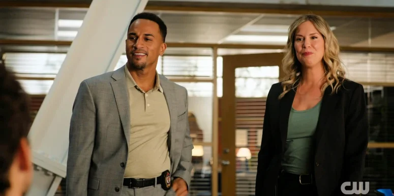 Michael Xavier as Detective Simmons and Amy Goodfellow as Detective Yates - Wild Cards 301