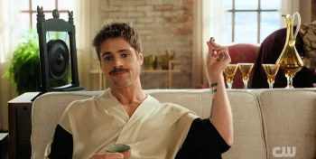 Ricky (Fletcher Donovan) finds the ring - Wild Cards 303