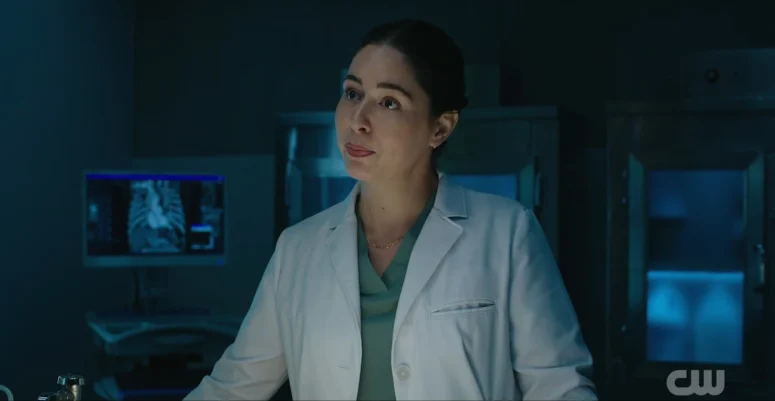 Manuela Sosa as Coroner Olive - Wild Cards 303