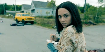 Julie (Hannah Cheramy) storywalking to 1979 - From 404