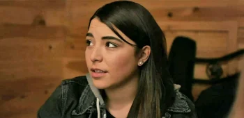 Nicole Munoz as Leah - Pyewacket