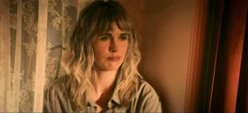 Therese (Carolina Bartczak) - The Voices of Our Mother