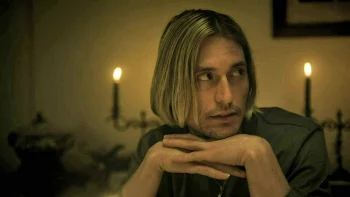 Garrett Hnatiuk as Troy - Son of Sara
