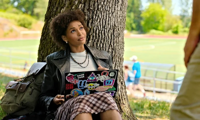 Khamisa Wilshire as Raine Atebe - Private Eyes West Coast 101