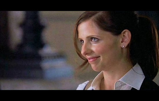 Sarah Michelle Gellar in Suburban Girl 3