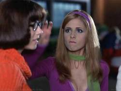 Linda Cardellini and Sarah Michelle Gellar - Scooby Doo