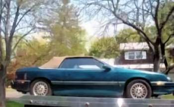 Sarah Michelle Gellar's first car - 1995 Chrysler LeBaron
